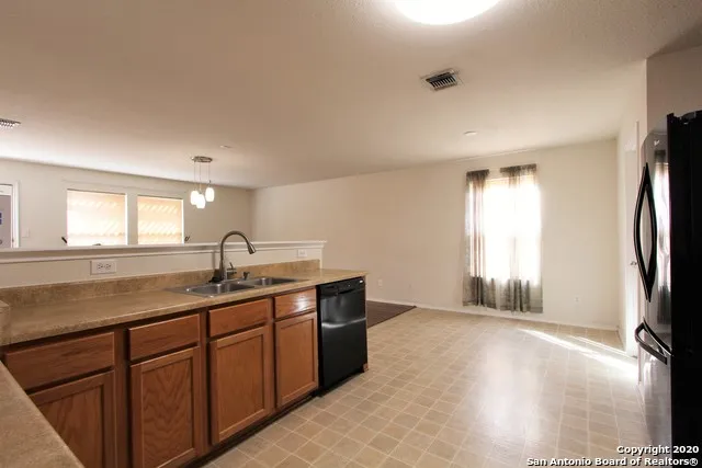 125 Creek Run Cibolo, TX 78108